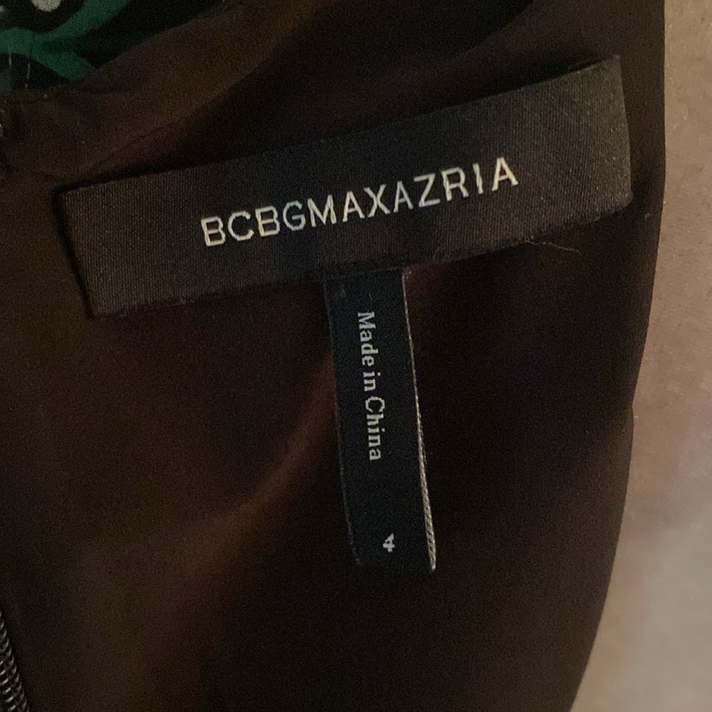 BCBGMAXAZRIA size 4 excellent condition dress - Picture 8 of 11